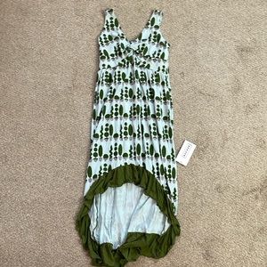 Kickee Nightgown NWT Medium High Low Twist Bonsai Spring Sky Villa Garden